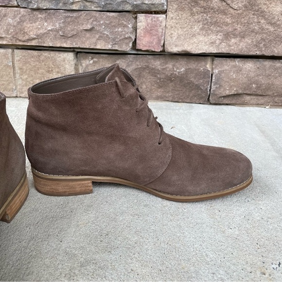 Blondo Rayann Waterproof Suede Leather Chukka Boot - Picture 5 of 12